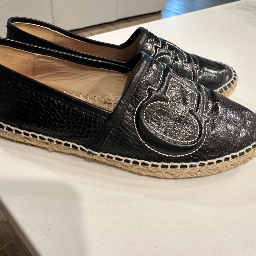 Initials Insignia Carolina Herrera espadrilles